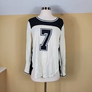 4/$25 Banana Republic Black and White Sweater